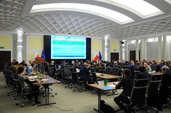 sala, na której odbywa się spotkanie z Komisją Europejską i JASPERS